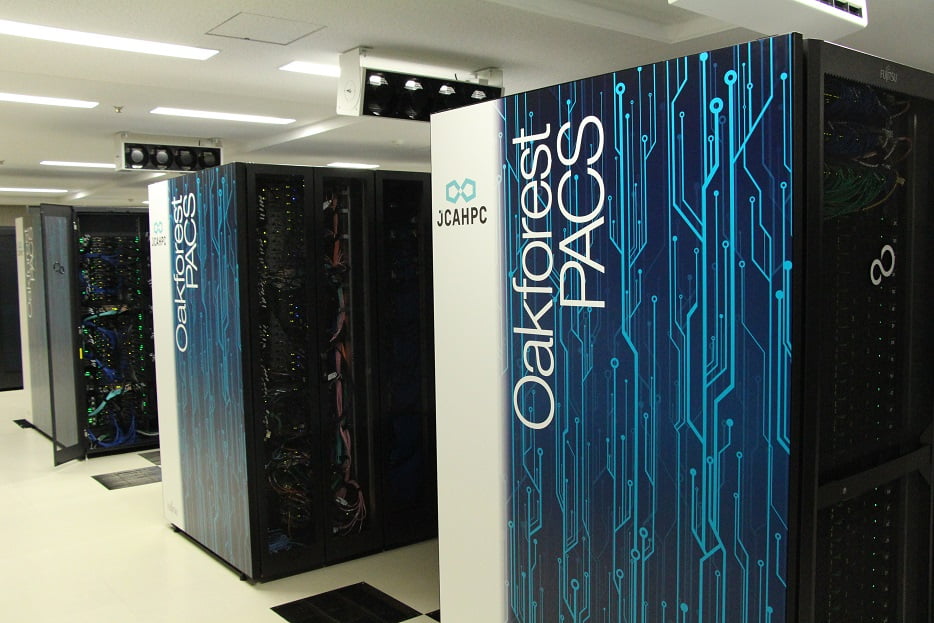 Japonský stroj s více než půl milionem procesorů Xeon Phi s celkovým výkonem přes 13,5 PFLOPS.