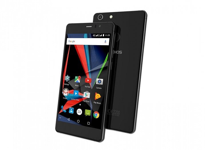 archos-55-diamond-selfie_black_pers-multi-1