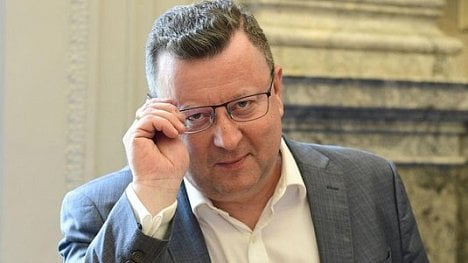 Náhledový obrázek - Ještě jeden vyhazov. Staněk v den odchodu z vlády odvolal šéfa knihovnické rady