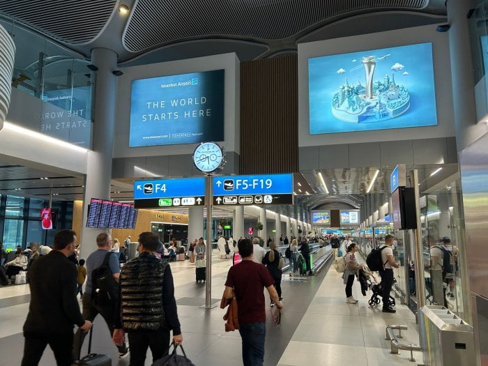 Autor: Colinmthompson/Shutterstock.com Letiště v Instanbulu