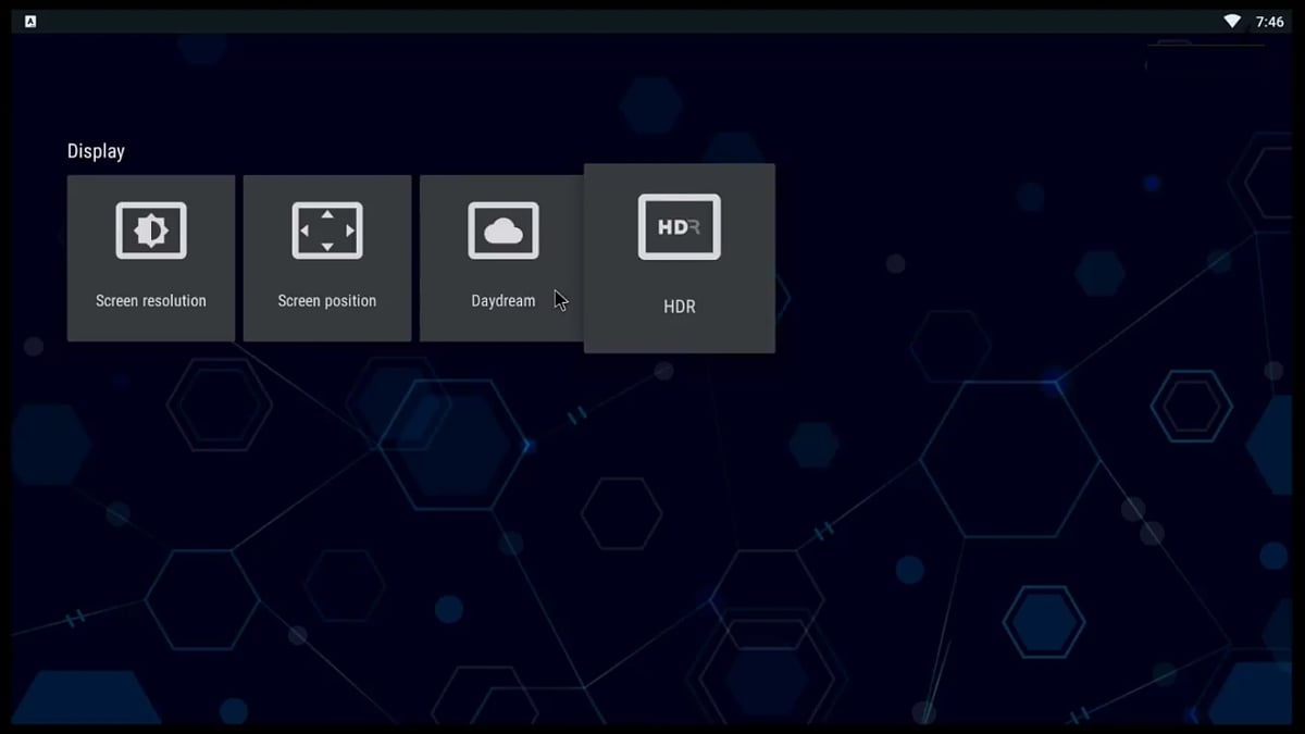První start, hlavní stránka, menu a alternativní plocha – Androi
