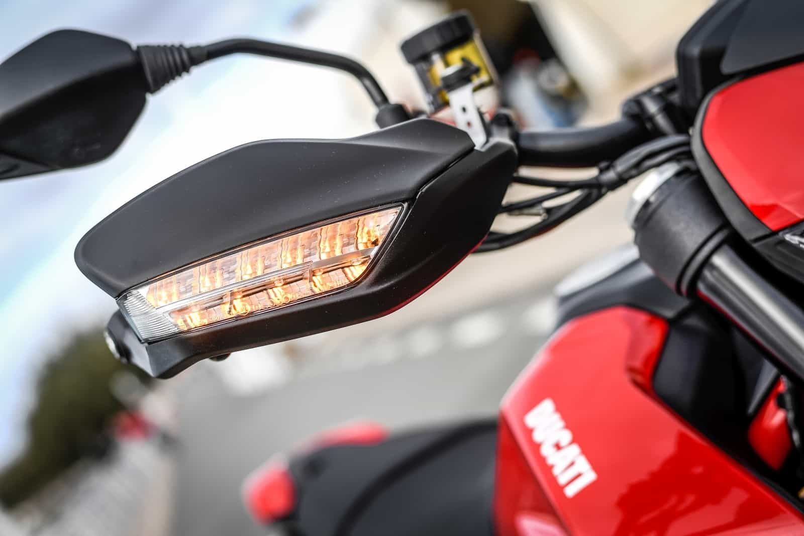 2019-06-Hypermotard_950_Static-28.jpg