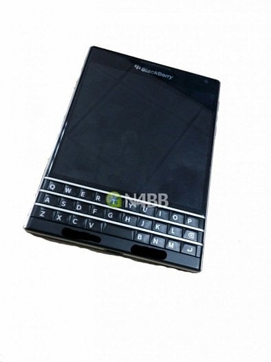 Blackberry Q30