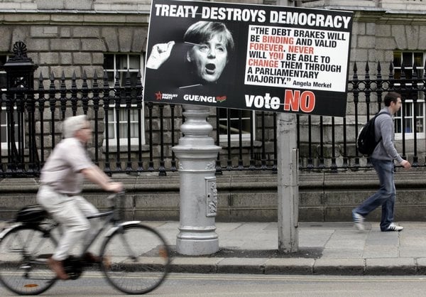 2011-01-irovc3a9-v-referendu-hlasujc3ad-o-fiskc3a1lnc3adm-paktu-