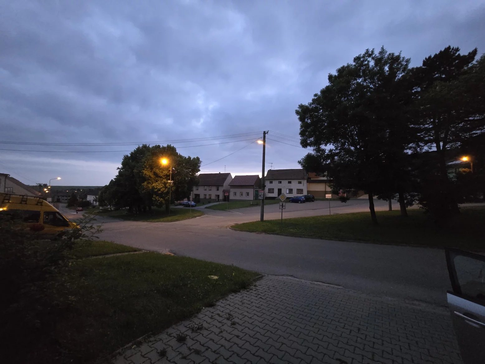 Ultraširokoúhlý 12Mpx fotoaparát