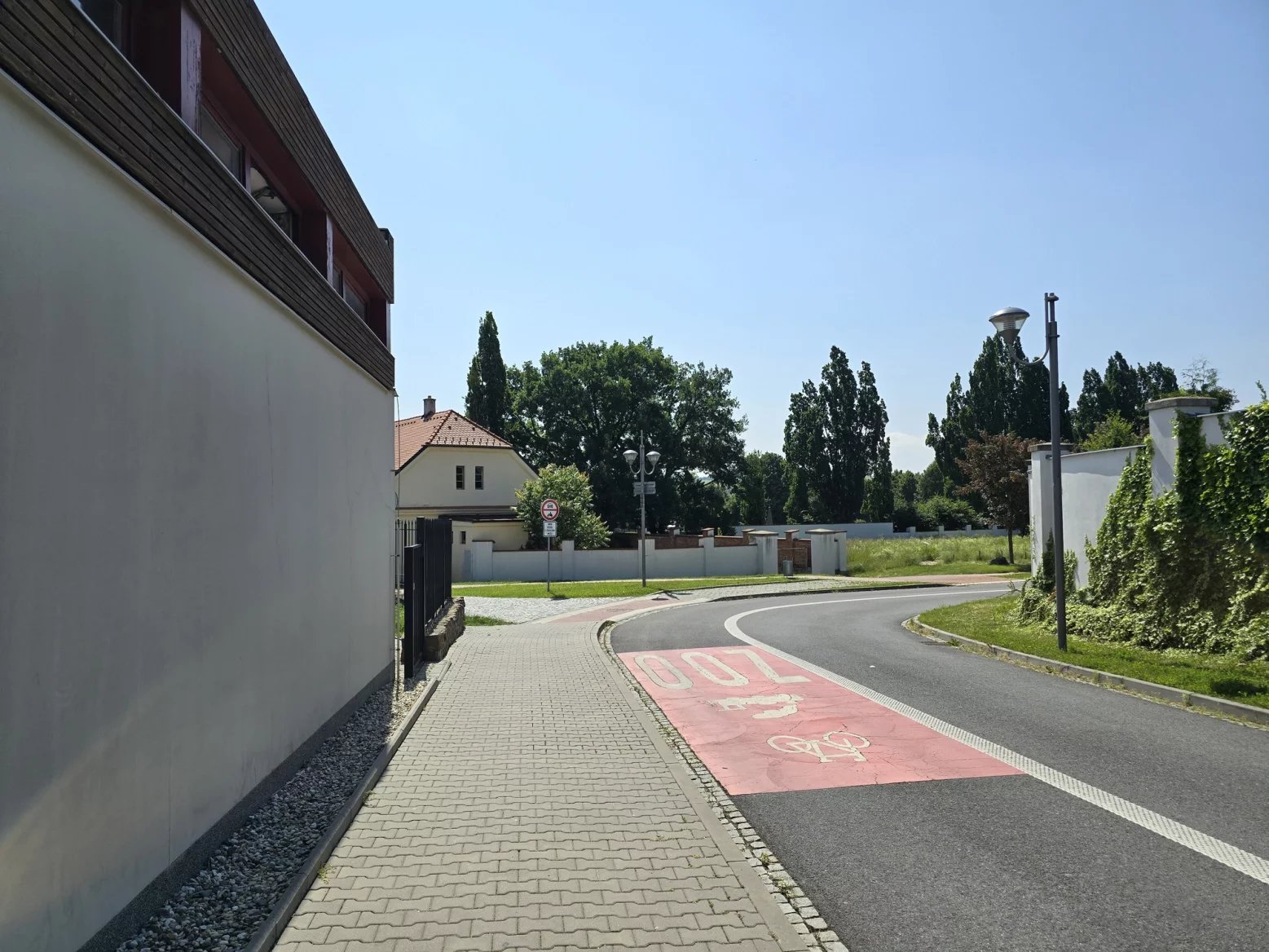 Hlavní 200Mpx fotoaparát