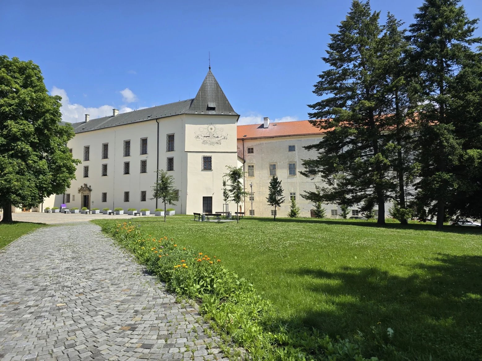 Hlavní 200Mpx fotoaparát