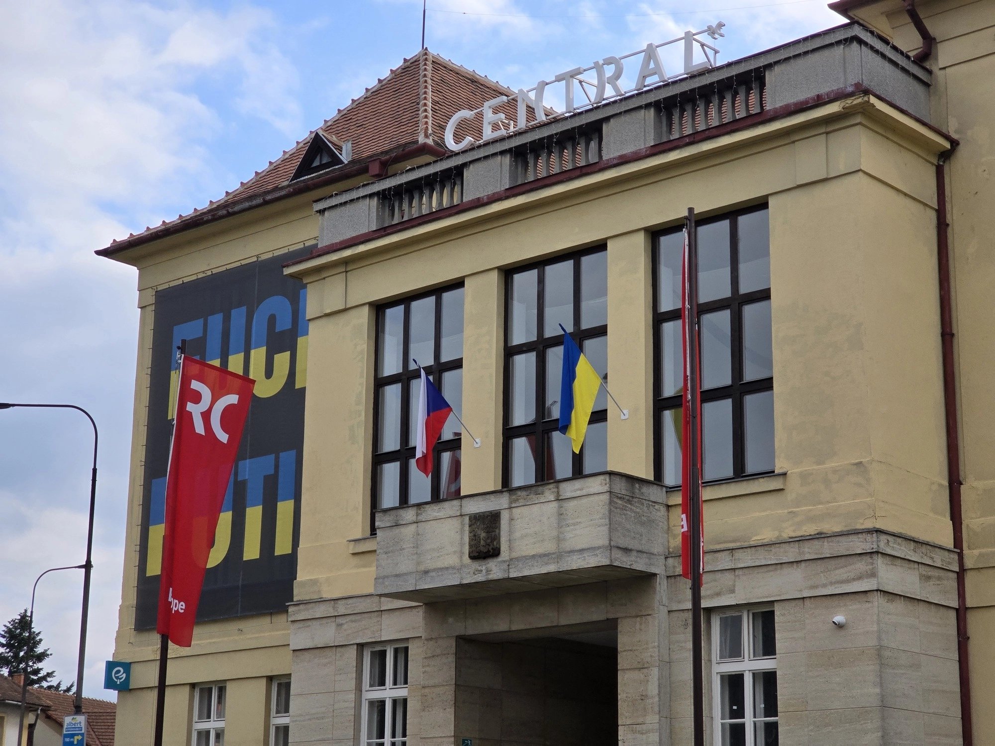 3násobný optický zoom