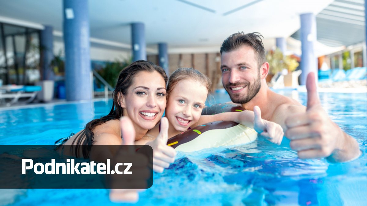 Z venkovních koupališť do aquaparků a krytých bazénů. Jaké jsou zde ceny?