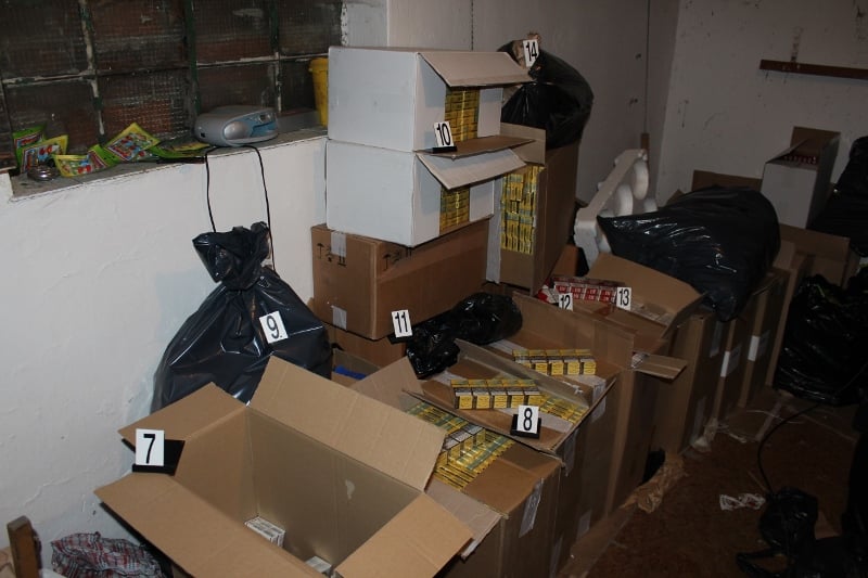 Celníci odhalili statisíce nekolkovaných cigaret