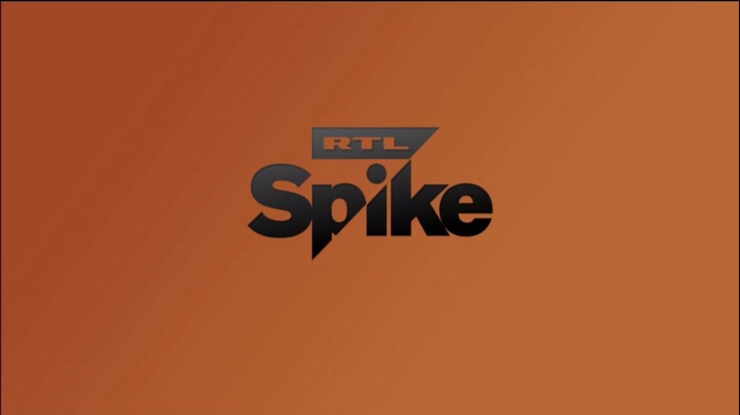 Nové hvězdy na satelitním nebi 1. prosince