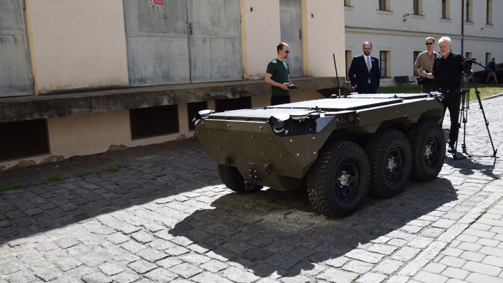 Autonomní robot TAROS