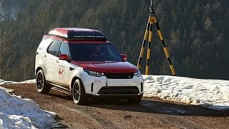 Náhledový obrázek - Ženeva 2017: Land Rover přivezl kromě RR Velar také záchranářskou Discovery