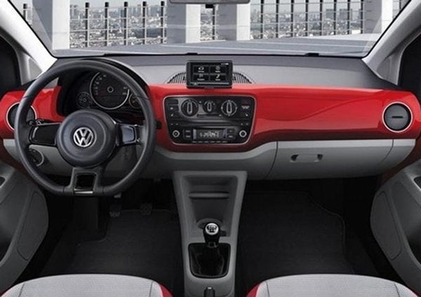 2016-12-volkswagen-up-2.jpg