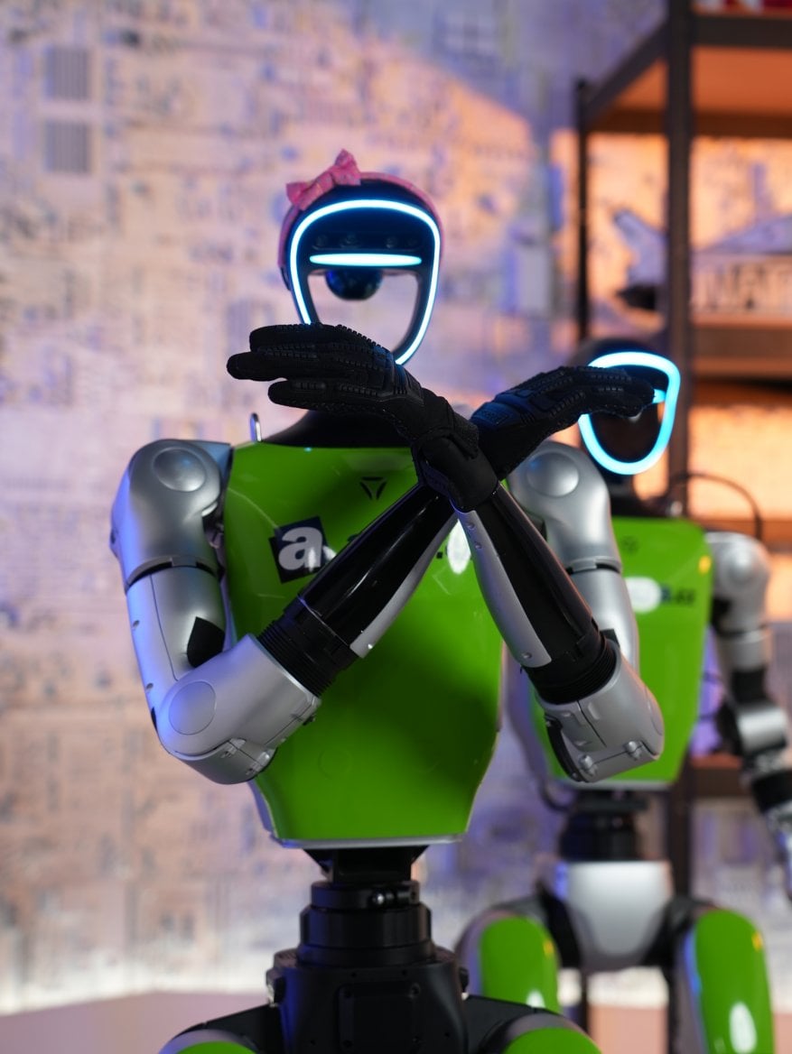 Humanoidní roboti v Alza.cz