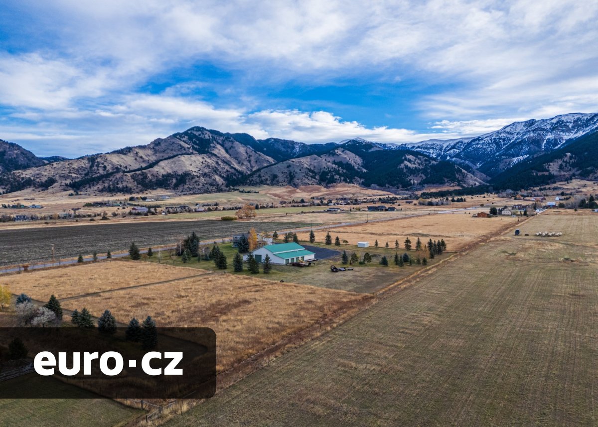 Místo front u Kolosea horské stezky a prázdné pláže. Nový cestovatelský trend přepisuje turistickou mapu světa