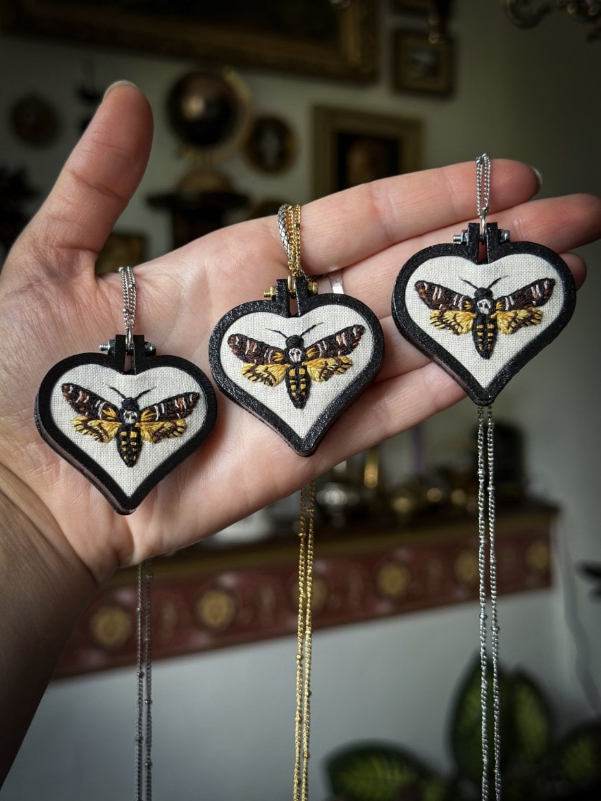 Šperky - přívěsky se smrtihlavy od Krinolína Art