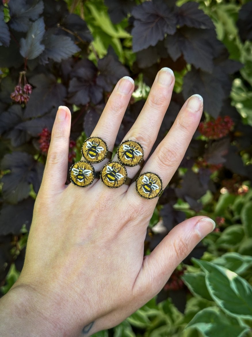 Šperky - prsteny se čmeláky od Krinolína Art