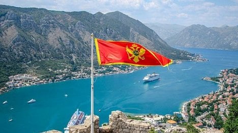 Náhledový obrázek - Srbsko a Černá Hora se stanou členy EU v roce 2025, odhaduje eurokomisař
