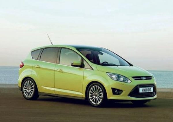 2018-08-auto-roku-2011-vc3adtc49bzem-je-japonskc3bd-nissan-leaf-