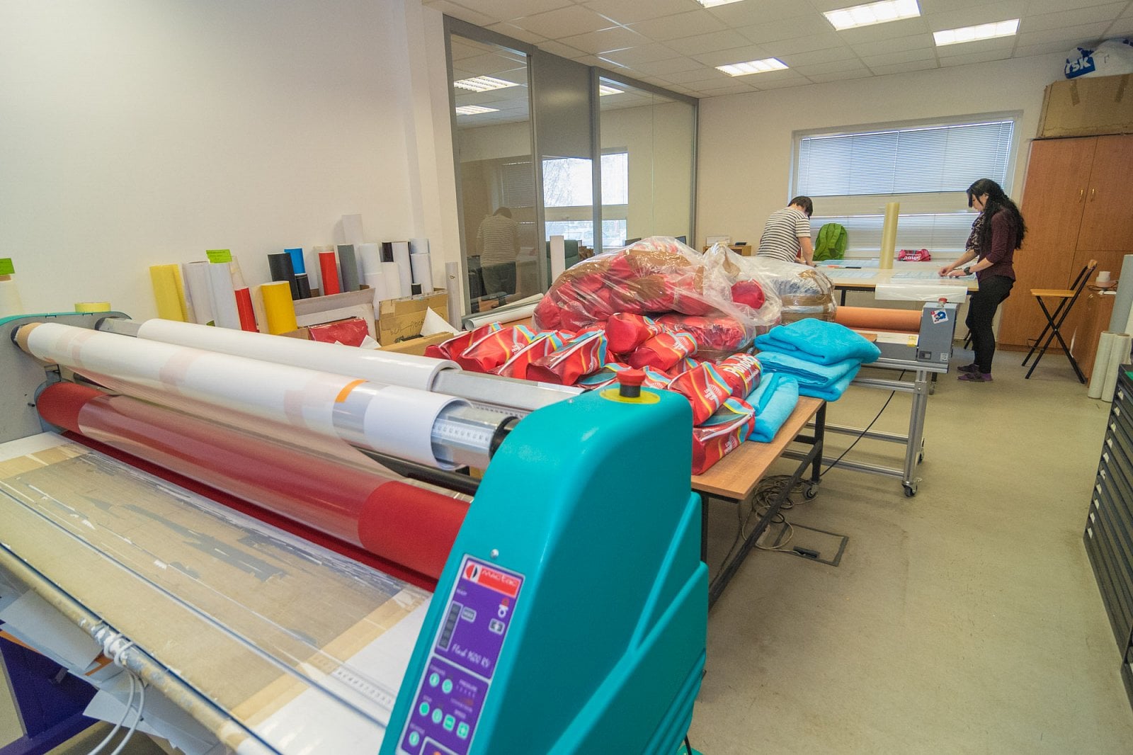 Pohled na pracoviště v tiskárně Ezop