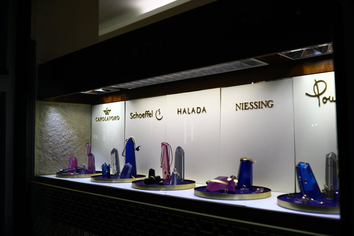 Vánoce v jedné z nejdražších českých ulic. Navštivte Pařížskou