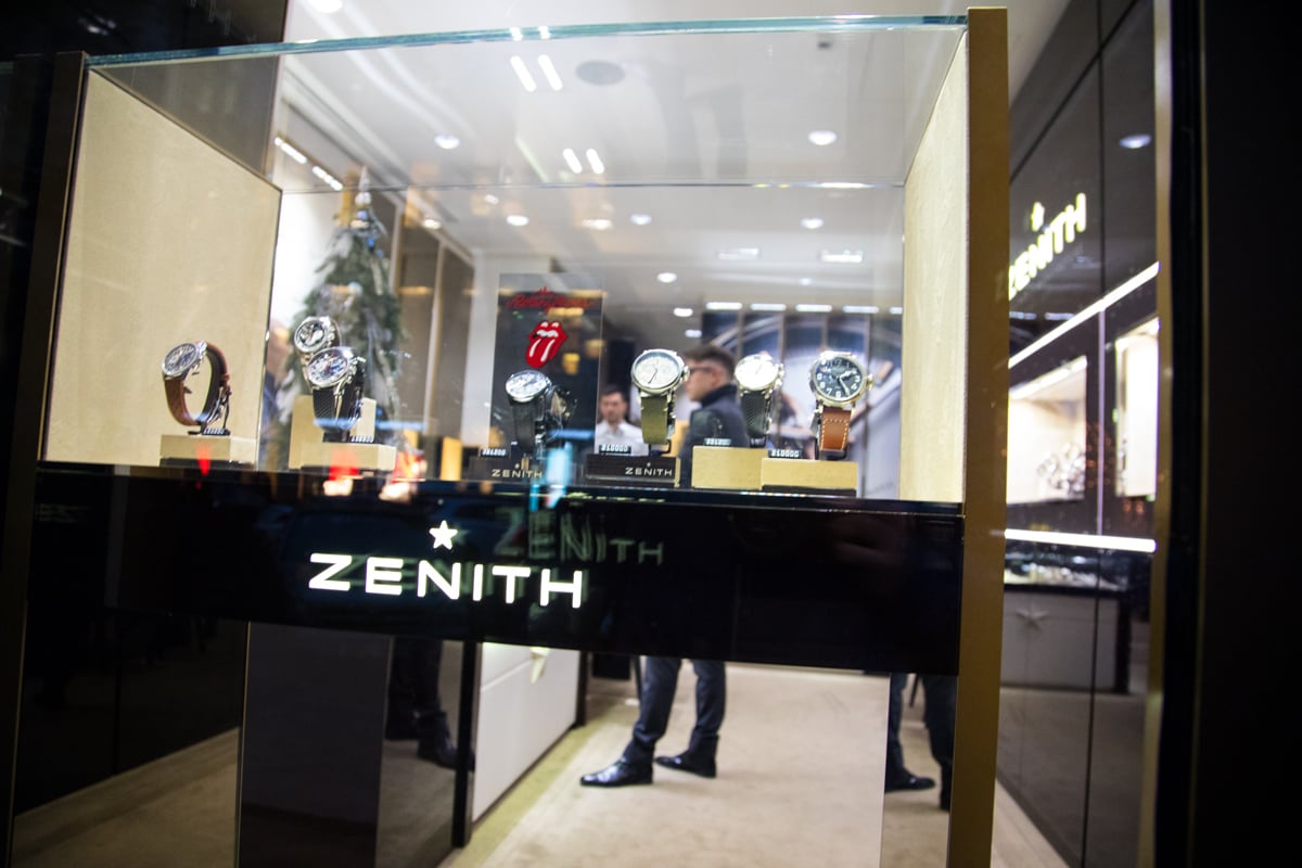 Vánoce v jedné z nejdražších českých ulic. Navštivte Pařížskou