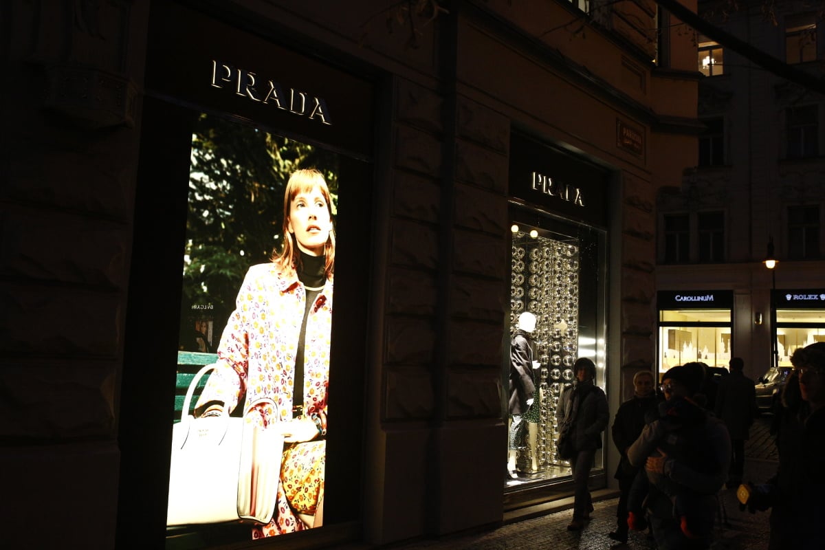 Vánoce v jedné z nejdražších českých ulic. Navštivte Pařížskou