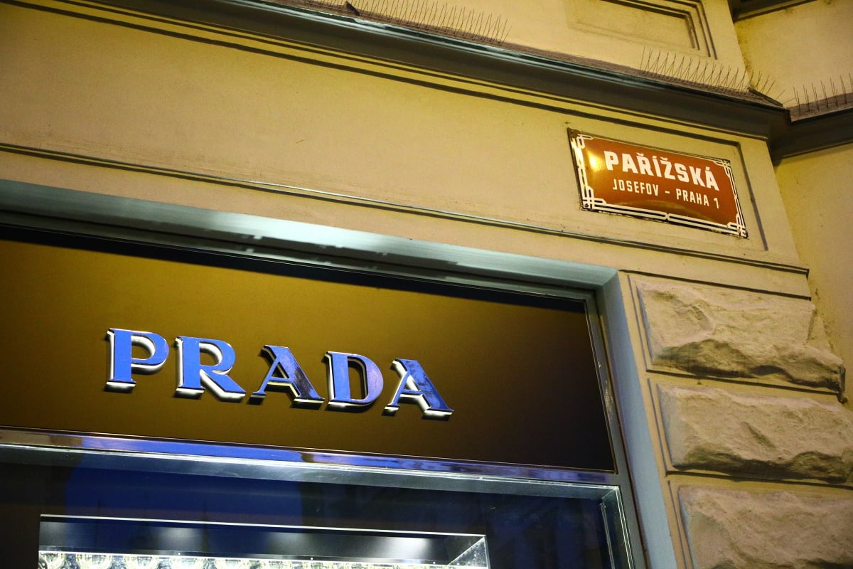 Vánoce v jedné z nejdražších českých ulic. Navštivte Pařížskou