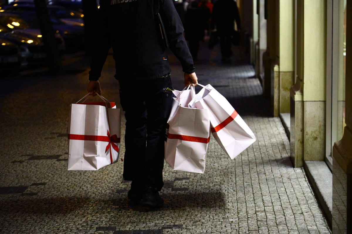 Vánoce v jedné z nejdražších českých ulic. Navštivte Pařížskou