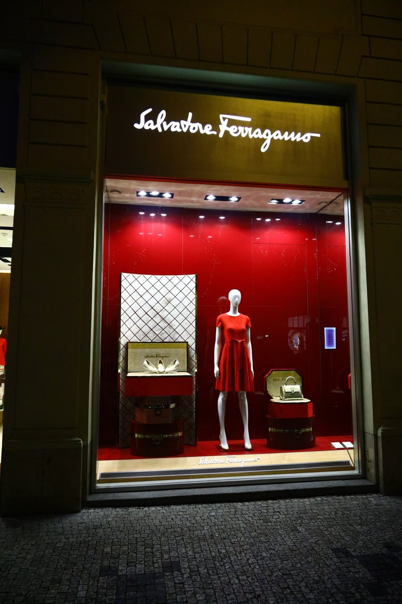 Vánoce v jedné z nejdražších českých ulic. Navštivte Pařížskou