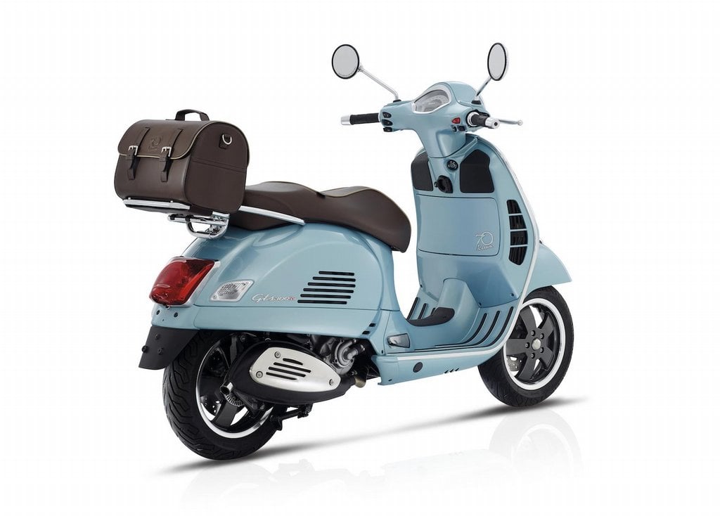 2013-05-vespa-settantesimo.jpg