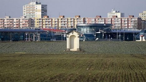 Náhledový obrázek - Stát si chrání pozemky v Letňanech. Část z nich bude kvůli vládní čtvrti v rezervách