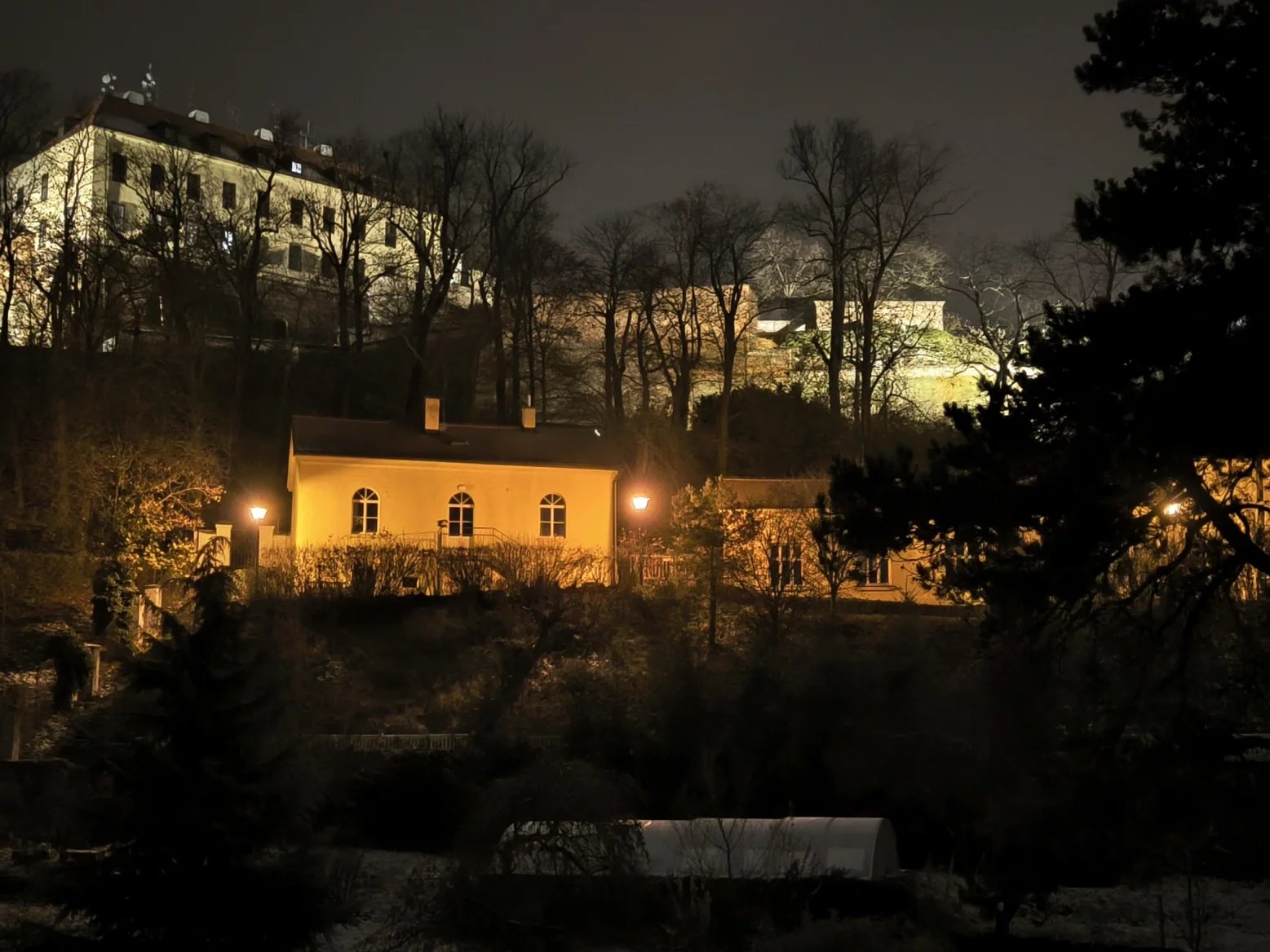 2násobný teleobjektiv