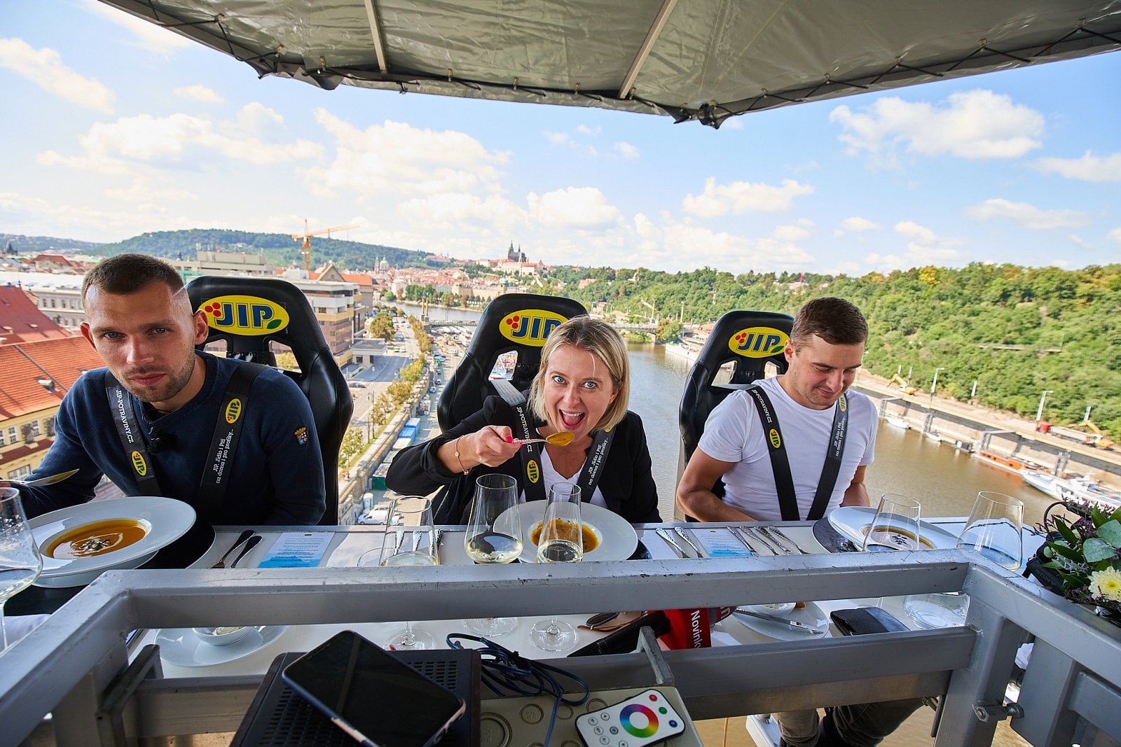 Dinner in thy Sky 2021