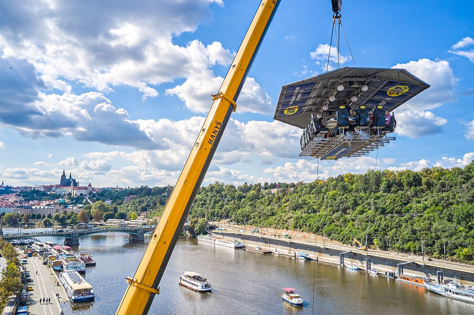 Dinner in thy Sky 2021