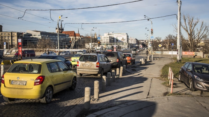 OECD chce snížit rychlost ve městech na 30 km/h, protože rychlost přece zabíjí