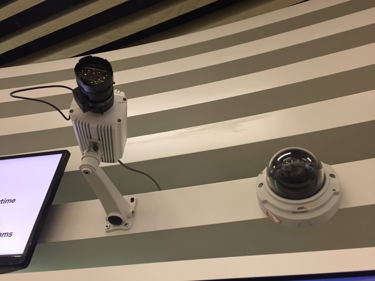 Bezpečné a chytré, nebo sledující město?