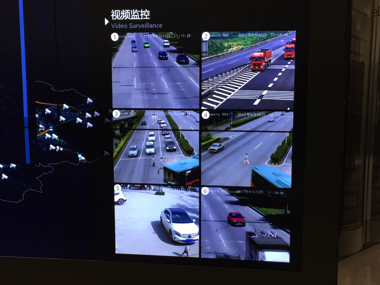 Bezpečné a chytré, nebo sledující město?