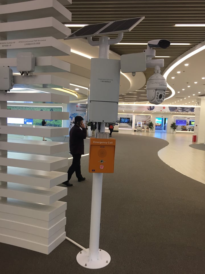 Bezpečné a chytré, nebo sledující město?