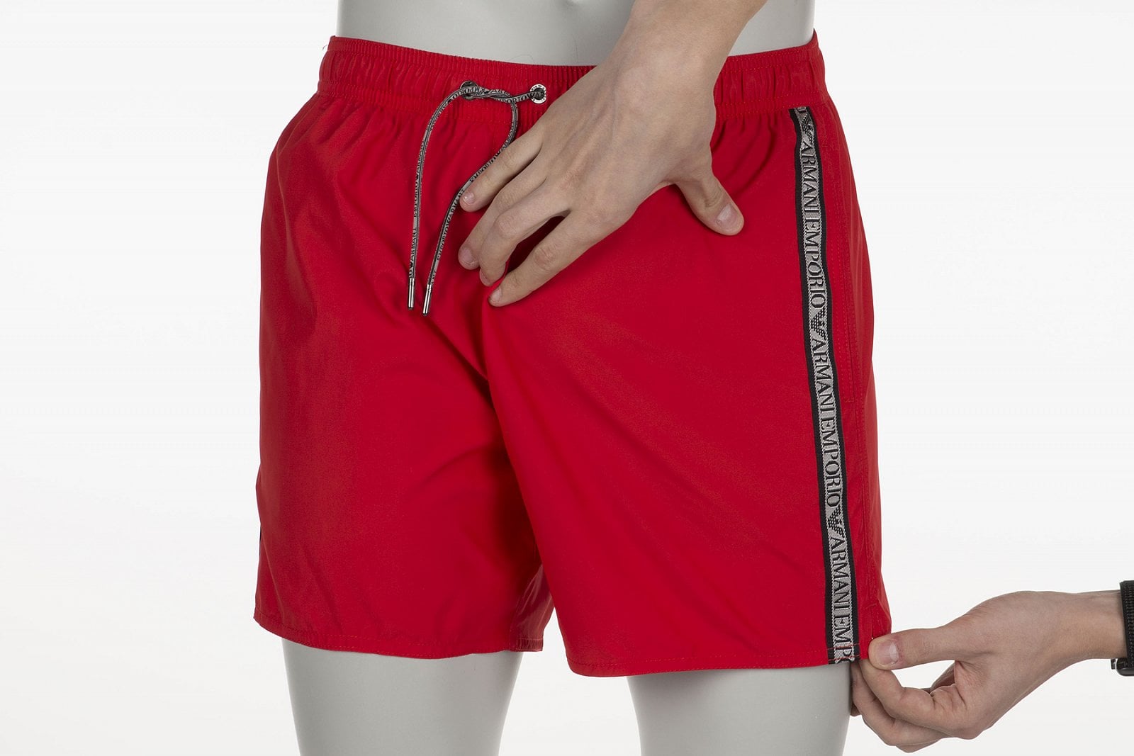 Atelier Mošnov je jednou z největších tuzemských společností, která se na produktové focení, a to hlavně i v 360° provedení, specializuje.