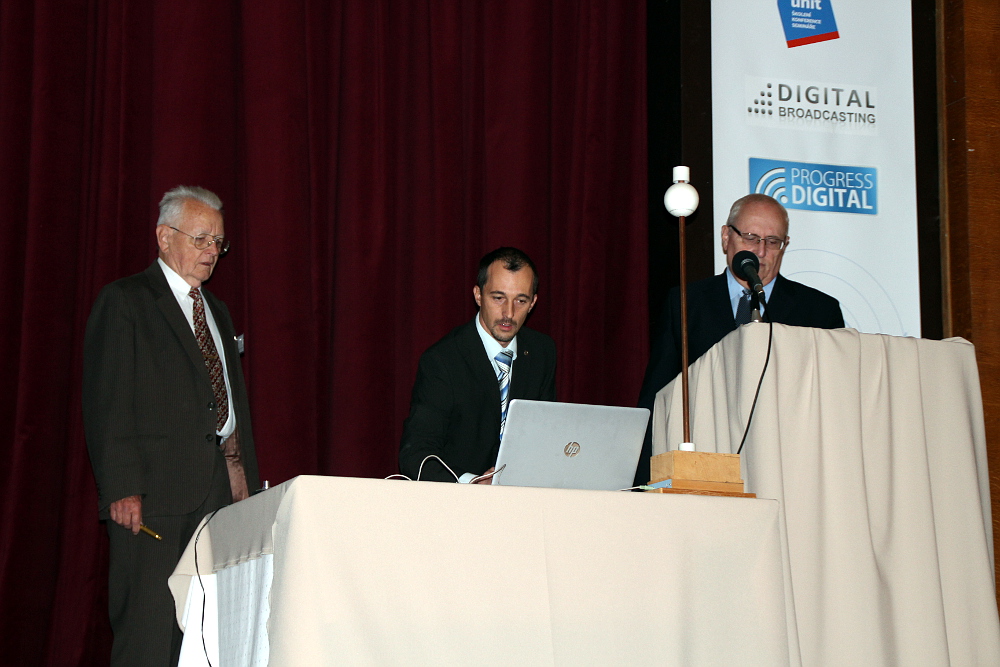 Jak to vypadalo na konferenci Radiokomunikace 2015 v Pardubicích