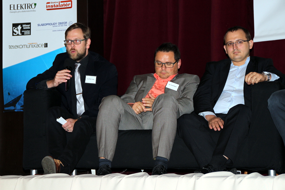 Jak to vypadalo na konferenci Radiokomunikace 2015 v Pardubicích