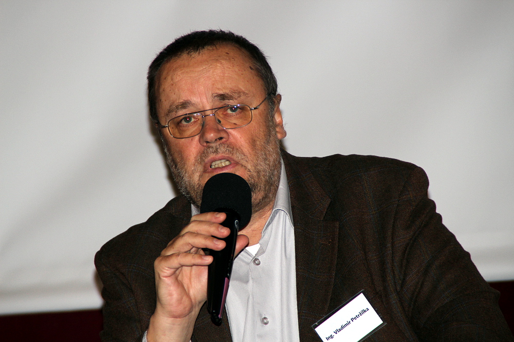 Jak to vypadalo na konferenci Radiokomunikace 2015 v Pardubicích