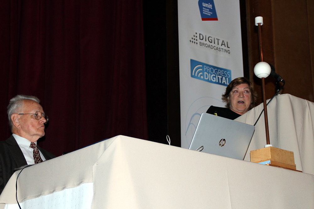 Jak to vypadalo na konferenci Radiokomunikace 2015 v Pardubicích