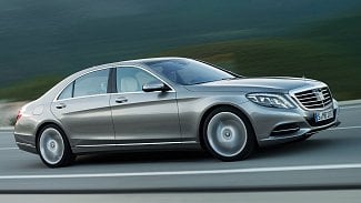 Náhledový obrázek - Mercedes-Benz třídy S po faceliftu se bude řídit sám a dostane řadové šestiválce