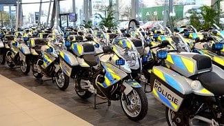 Náhledový obrázek - Dopravní policie si pořídila 135 nových motocyklů BMW. Nákup opět zaplatili řidiči