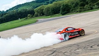 Náhledový obrázek - Drift Toyoty GT86 šel vidět až z vesmíru