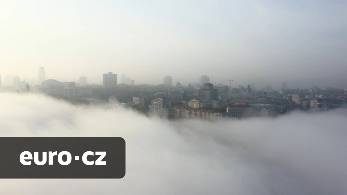 Perspektivní zdroj cenné tekutiny? Vědci z vyprahlého chilského regionu chtějí sklízet pitnou vodu z mlhy