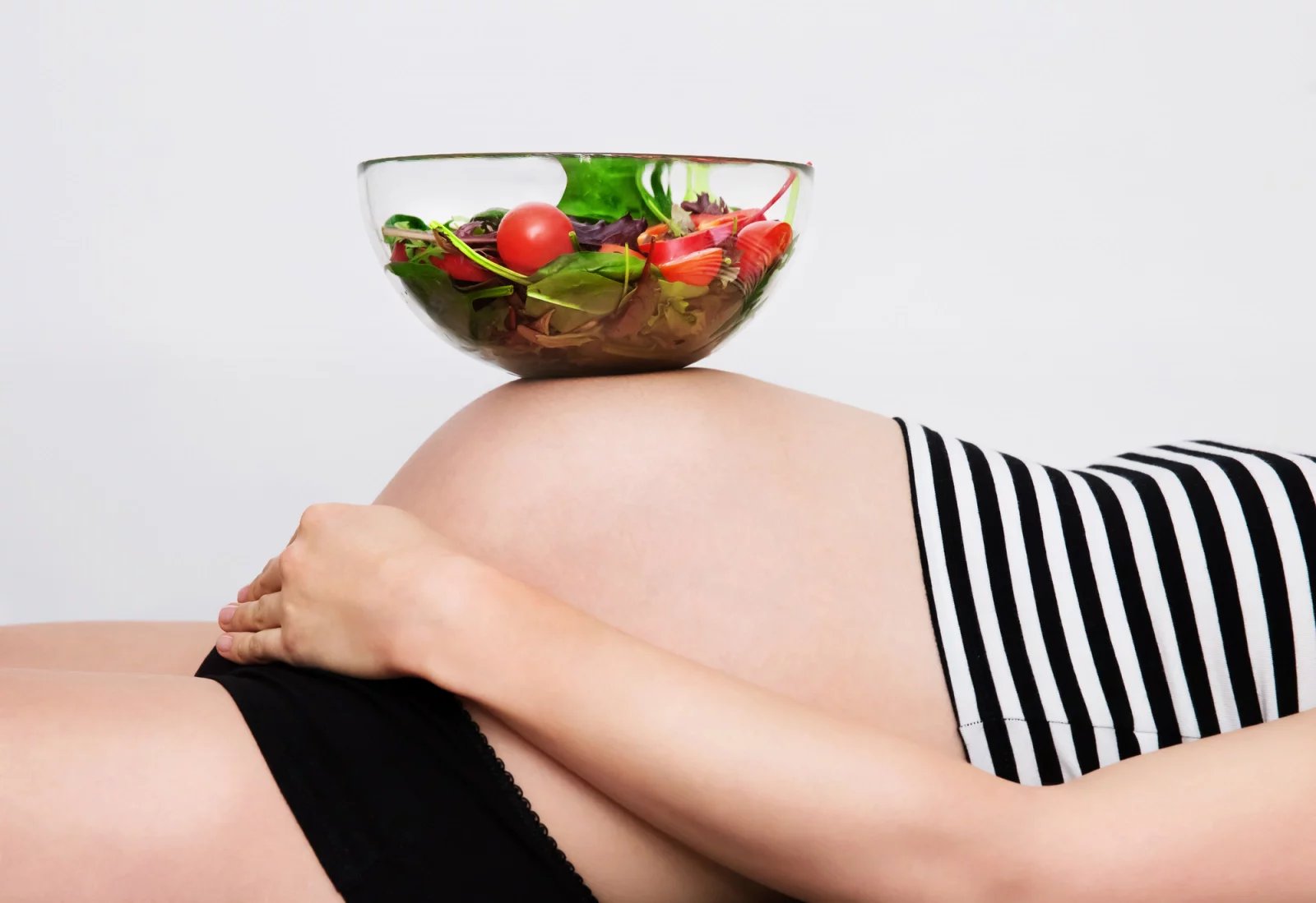 Přerušovanému půstu by se měli vyhnout děti a dospívající, těhotné nebo kojící ženy a lidé s cukrovku. Dieta není vhodná ani pro pacienty, kteří trpí poruchou příjmu potravy.